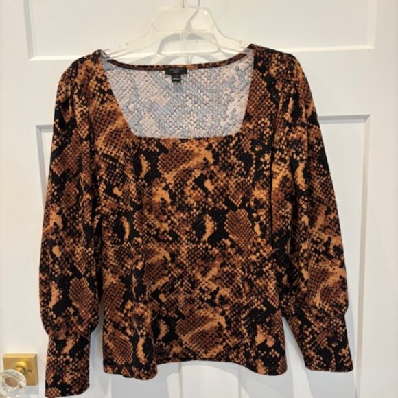 Womens Dressy Work Blouses - 5 blouses in bundle no separating - Picture 1 of 10